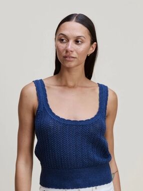 Knit Scoop Neck Tank Top - Blue
